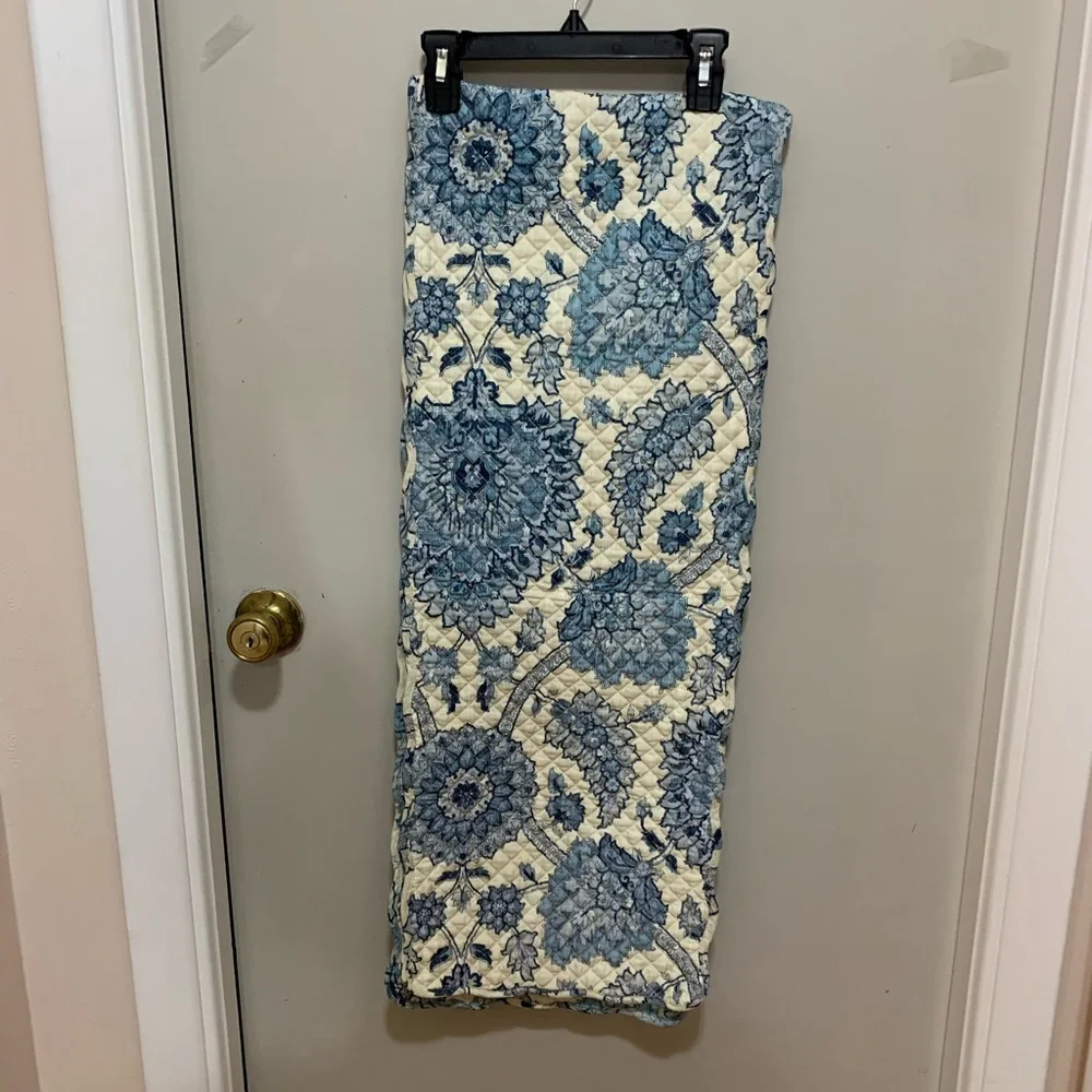 Waverly Table runner